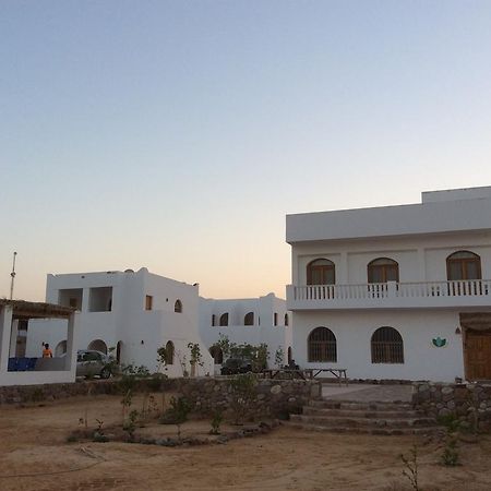 Fayrouz Beach Camp Hotel Nuweiba‘ el Muzeinah Exterior foto